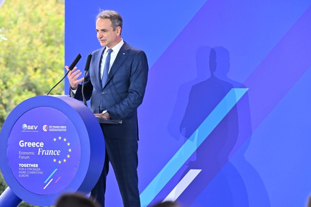 Μητσοτάκης:-Ελλάδα-και-Γαλλία-βρίσκονται-σήμερα-πιο-κοντά-από-ποτέ,-πολιτικά,-στρατηγικά,-οικονομικά,-εκπαιδευτικά,-πολιτισμικά