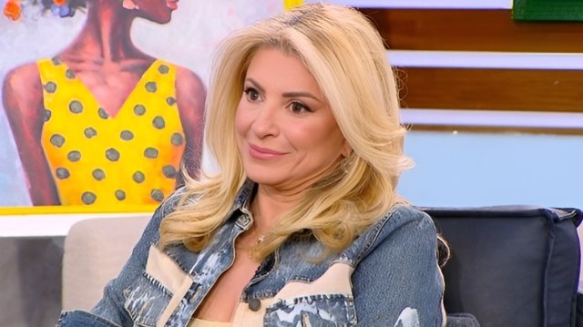 Χριστίνα-Πολίτη:-Δεν-έχω-τσακωθεί-με-την-Άννα-Βίσση,-βλέπω-αυτό-με-το-unfollow-και-είναι-παιδιάστικο,-15χρονα-τα-κάνουν-αυτά