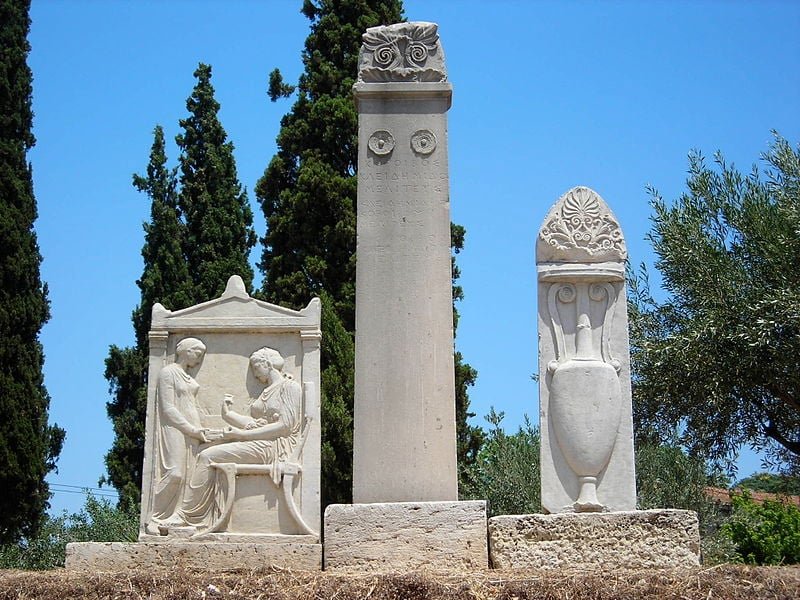 kerameikos-in-athens:-the-largest-necropolis-of-ancient-greece