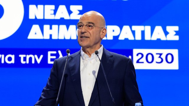 Δένδιας:-Μας-προβληματίζουν-οι-δημοσκοπήσεις,-οι-πολίτες-μας-ζήτησαν-να-αλλάξουμε-τον-τόπο-ή-αλλιώς-θα-μας-αλλάξουν-αυτοί