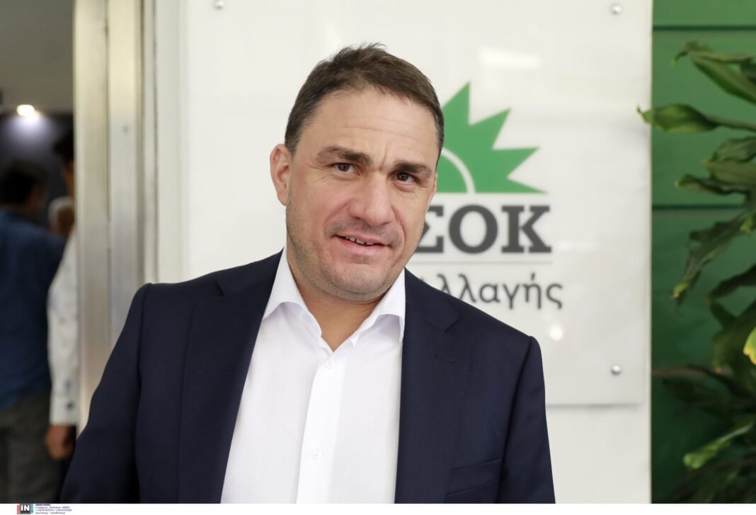 Τσουκαλάς: «Ο κ. Μητσοτάκης είναι ο μοναδικός πρωθυπουργός μεταπολιτευτικά που παρουσιάζει εαυτόν ως Μεσσία, που αν χαθεί από το προσκήνιο χάθηκε και η χώρα» Τσουκαλάς:-«Ο-κ.-Μητσοτάκης-είναι-ο-μοναδικός-πρωθυπουργός-μεταπολιτευτικά-που-παρουσιάζει-εαυτόν-ως-Μεσσία,-που-αν-χαθεί-από-το-προσκήνιο-χάθηκε-και-η-χώρα»