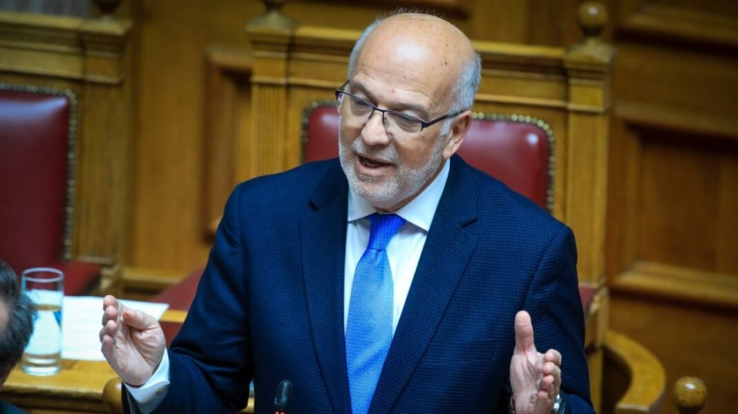Φλωρίδης κατά Κωνσταντοπούλου: Το κόμμα της οδηγείται σε αφανισμό, διώκεται για ποινικά αδικήματα που διέπραξε ως πολίτης και ως δικηγόρος Φλωρίδης κατά Κωνσταντοπούλου: Το κόμμα της οδηγείται σε αφανισμό, διώκεται για ποινικά αδικήματα που διέπραξε ως πολίτης και ως δικηγόρος