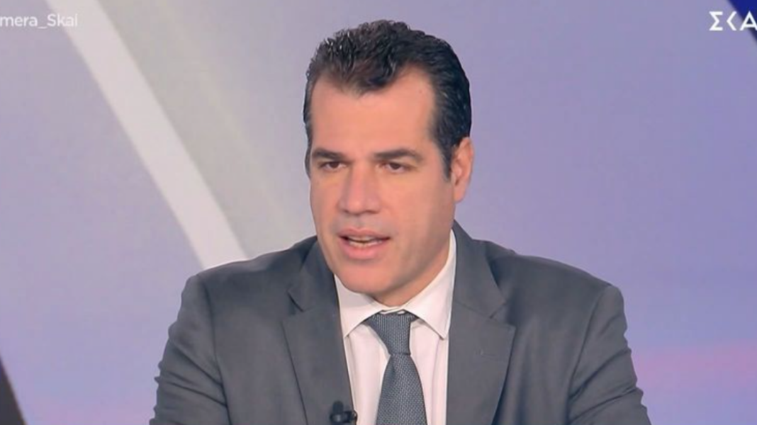 Πλεύρης για κόμμα Τσίπρα: Ευτυχώς που δεν το ονόμασε «ΕΑΜ – ΕΛΑΣ – Μελιγαλάς»