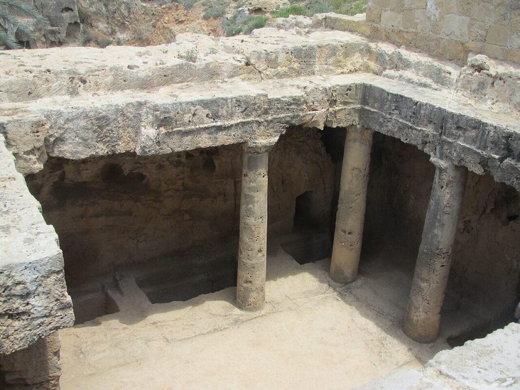 Tombs of the Kings in Cyprus Reveal Ancient Greek and Egyptian Influences tombs-of-the-kings-in-cyprus-reveal-ancient-greek-and-egyptian-influences