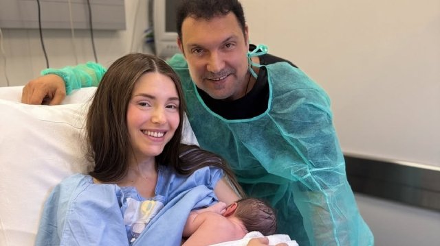 Η Ιωάννα Σιαμπάνη δημοσίευσε την πρώτη φωτογραφία με τον νεογέννητο γιο της: «Ήσουν πάντα κομμάτι της καρδιάς μας» Η-Ιωάννα-Σιαμπάνη-δημοσίευσε-την-πρώτη-φωτογραφία-με-τον-νεογέννητο-γιο-της:-«Ήσουν-πάντα-κομμάτι-της-καρδιάς-μας»
