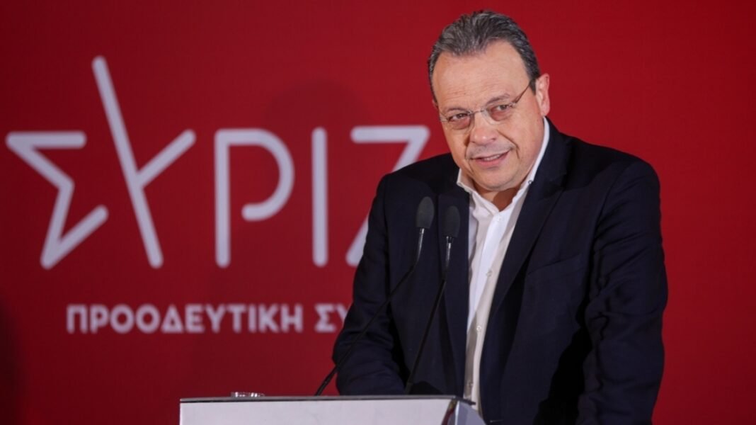Η ΕΛΑΣ του Τσίπρα προκαλεί αναταράξεις στον ΣΥΡΙΖΑ: Πεδίο μάχης η Κεντρική Επιτροπή, ποιοι θέλουν αλλαγή ηγεσίας Η ΕΛΑΣ του Τσίπρα προκαλεί αναταράξεις στον ΣΥΡΙΖΑ: Πεδίο μάχης η Κεντρική Επιτροπή, ποιοι θέλουν αλλαγή ηγεσίας