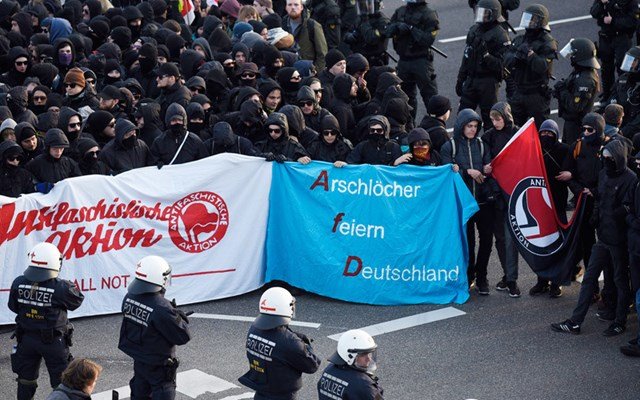 Τι θα σήμαινε για την Ευρώπη μια επικράτηση AfD, ΡΝ και Reform UK Τι-θα-σήμαινε-για-την-Ευρώπη-μια-επικράτηση-afd,-ΡΝ-και-reform-uk