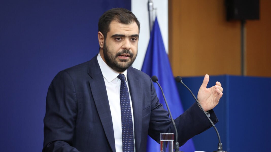 Μαρινάκης κατά Τσίπρα για το ντοκιμαντέρ «Στο χιλιοστό»: Προσπαθεί να επανέλθει για να δοξαστεί κρυπτόμενος, αλλά οφείλει απαντήσεις Μαρινάκης κατά Τσίπρα για το ντοκιμαντέρ «Στο χιλιοστό»: Προσπαθεί να επανέλθει για να δοξαστεί κρυπτόμενος, αλλά οφείλει απαντήσεις