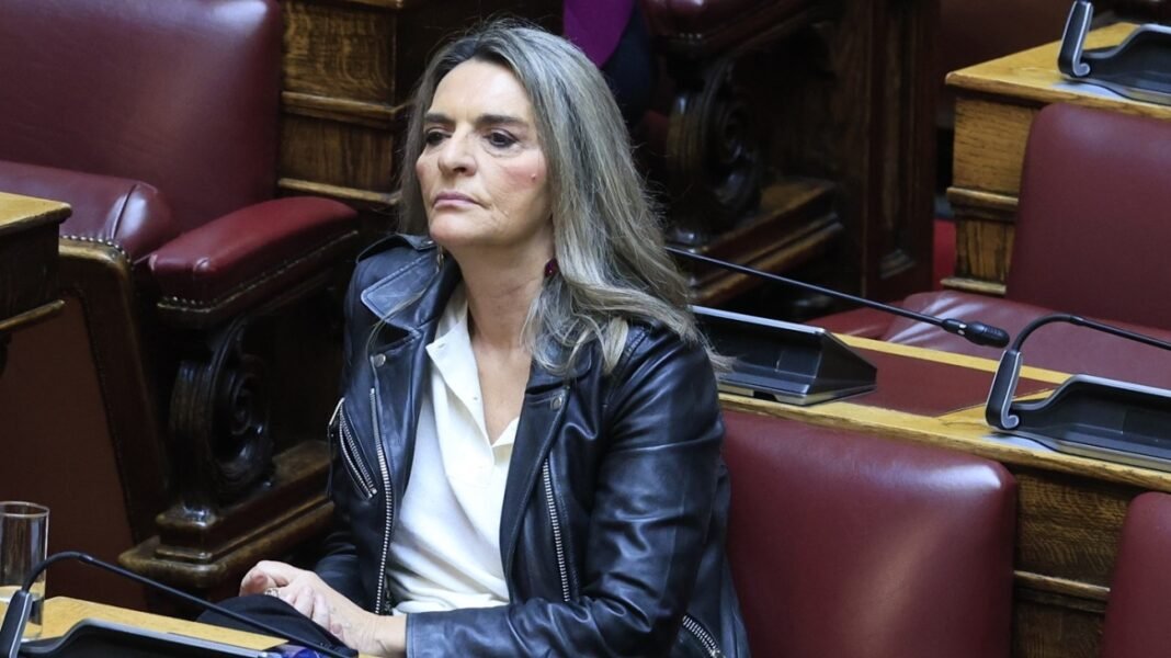 Πέτη Πέρκα: Ο Τσίπρας δεν ανήκει στη σύγχρονη Αριστερά, ο Χαρίτσης ήταν πρόεδρος ενώ κοιτούσε να πάει σε ένα άλλο κόμμα Πέτη Πέρκα: Ο Τσίπρας δεν ανήκει στη σύγχρονη Αριστερά, ο Χαρίτσης ήταν πρόεδρος ενώ κοιτούσε να πάει σε ένα άλλο κόμμα