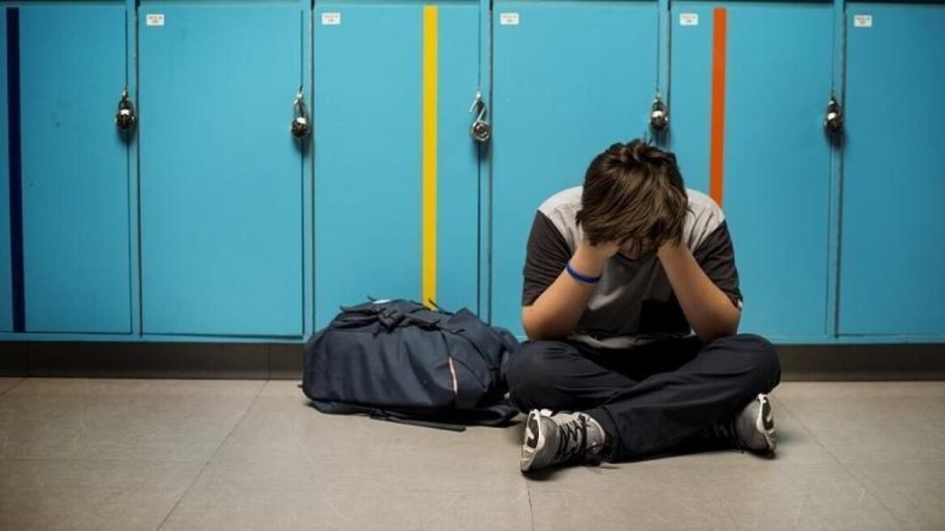 15χρονος έκανε bullying σε 13χρονο στο Μεσολόγγι και συνελήφθη, τον προσέβαλε και για την καταγωγή του 15χρονος-έκανε-bullying-σε-13χρονο-στο-Μεσολόγγι-και-συνελήφθη,-τον-προσέβαλε-και-για-την-καταγωγή-του