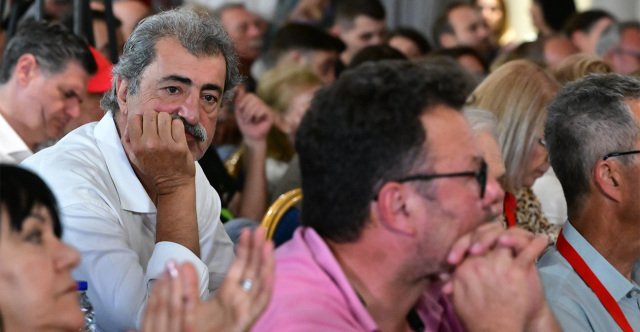 Ώρα μηδέν στην ΚΕ ΣΥΡΙΖΑ: «Δίπλα στον Τσίπρα;» η γραμμή Φάμελλου – Μόνο 39 υπογραφές στους 280 μάζεψε ο Πολάκης Ώρα-μηδέν-στην-ΚΕ-ΣΥΡΙΖΑ:-«Δίπλα-στον-Τσίπρα;»-η-γραμμή-Φάμελλου-–-Μόνο-39-υπογραφές-στους-280-μάζεψε-ο-Πολάκης