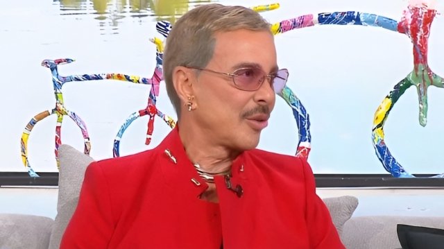 Λάκης Γαβαλάς για την προσωπική του ζωή: Ο έρωτας σε έναν άνθρωπο μεσήλικα 75 χρόνων τι ρόλο μπορεί να παίξει; Λάκης-Γαβαλάς-για-την-προσωπική-του-ζωή:-Ο-έρωτας-σε-έναν-άνθρωπο-μεσήλικα-75-χρόνων-τι-ρόλο-μπορεί-να-παίξει;
