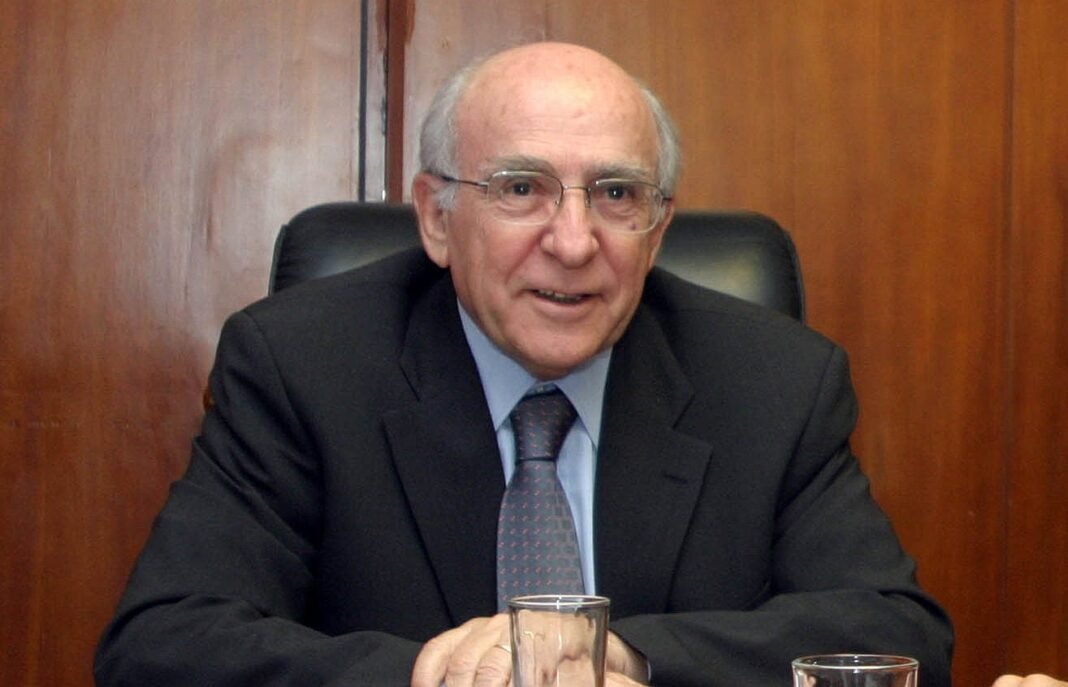 Γιώργος Σουφλιάς: Το μεσημέρι στο κοιμητήριο Παπάγου η κηδεία του – Η επιθυμία της οικογένειάς του Γιώργος-Σουφλιάς:-Το-μεσημέρι-στο-κοιμητήριο-Παπάγου-η-κηδεία-του-–-Η-επιθυμία-της-οικογένειάς-του