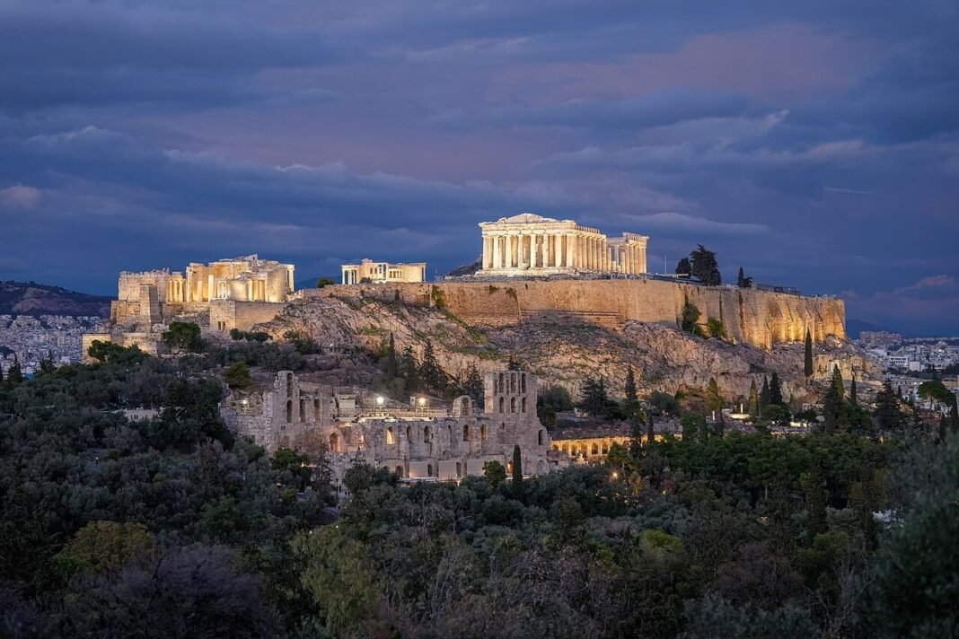 How Ancient Greek Acropolises Went From Civic Pride to Symbols of Tyranny and Oppression how-ancient-greek-acropolises-went-from-civic-pride-to-symbols-of-tyranny-and-oppression