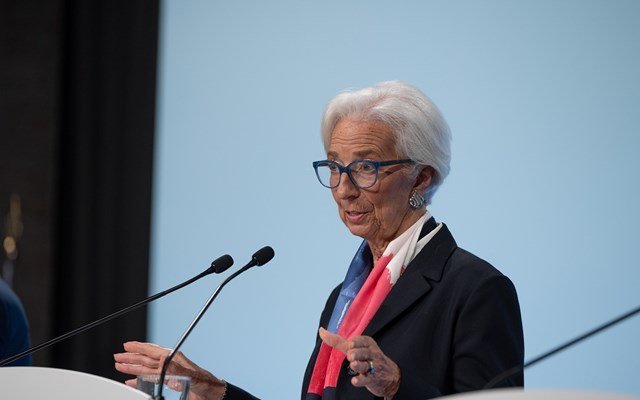 Η ΕΚΤ αποφασίζει αύξηση επιτοκίων του ευρώ – Τα σενάρια για τις επόμενες κινήσεις Η-ΕΚΤ-αποφασίζει-αύξηση-επιτοκίων-του-ευρώ-–-Τα-σενάρια-για-τις-επόμενες-κινήσεις