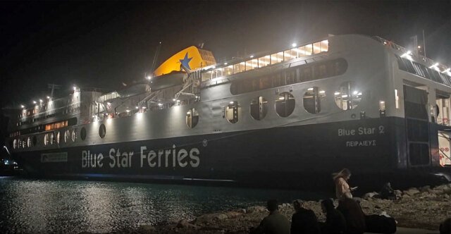 Τηλεφώνημα για βόμβα στο Blue Star 2: Το πλοίο με 1.050 επιβαίνοντες κατέπλευσε στο Λαύριο, εξονυχιστικοί έλεγχοι από πυροτεχνουργούς Τηλεφώνημα-για-βόμβα-στο-blue-star-2:-Το-πλοίο-με-1.050-επιβαίνοντες-κατέπλευσε-στο-Λαύριο,-εξονυχιστικοί-έλεγχοι-από-πυροτεχνουργούς