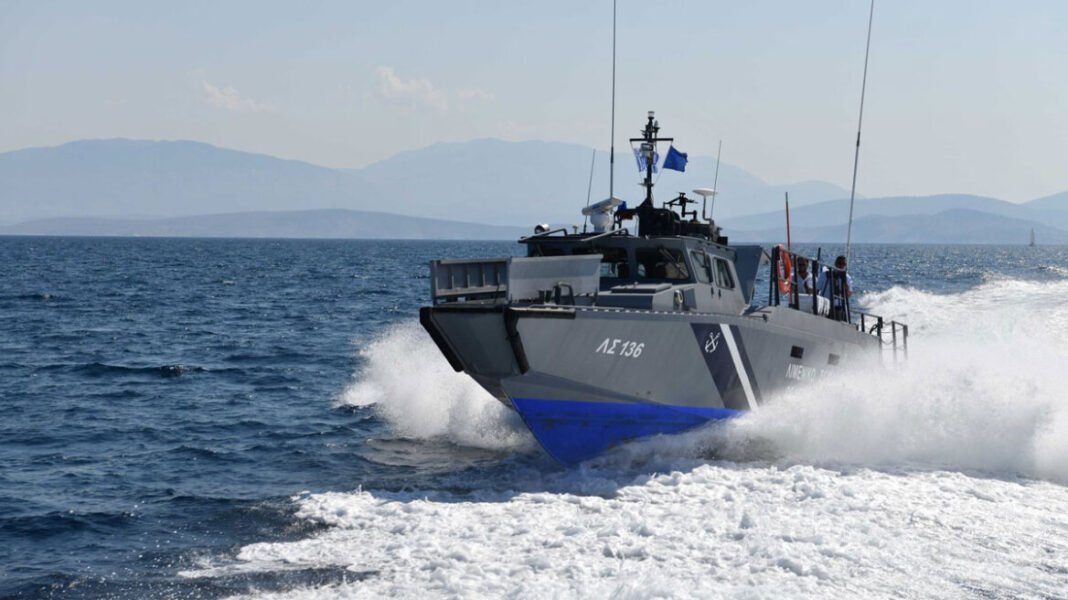 Γαύδος:-Διάσωση-44-μεταναστών-νότια-του-νησιού-μετά-από-εντοπισμό-λέμβου-από-τη-frontex