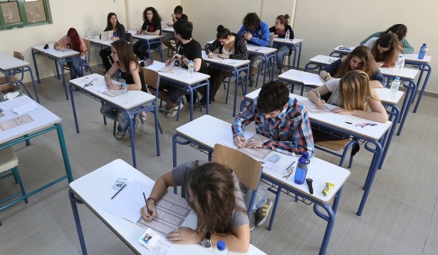 Σε-τέσσερα-μαθήματα-ειδικότητας-εξετάζονται-σήμερα-οι-υποψήφιοι-των-ΕΠΑΛ
