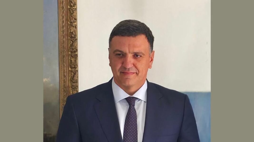 Ηλεκτρονικά οι αιτήσεις για πιστοποιητικά και άδειες των ναυτικών: Μειώνουμε τη γραφειοκρατία και ενισχύουμε τη διαφάνεια, λέει ο Κικίλιας Ηλεκτρονικά οι αιτήσεις για πιστοποιητικά και άδειες των ναυτικών: Μειώνουμε τη γραφειοκρατία και ενισχύουμε τη διαφάνεια, λέει ο Κικίλιας
