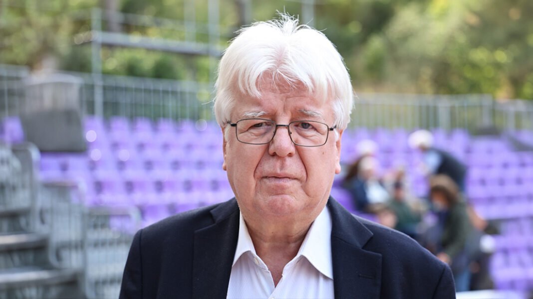 Σιακαντάρης υπέρ Ανδρουλάκη: Είναι άδικες οι εναντίον του επιθέσεις για τη… βελόνα Σιακαντάρης υπέρ Ανδρουλάκη: Είναι άδικες οι εναντίον του επιθέσεις για τη… βελόνα