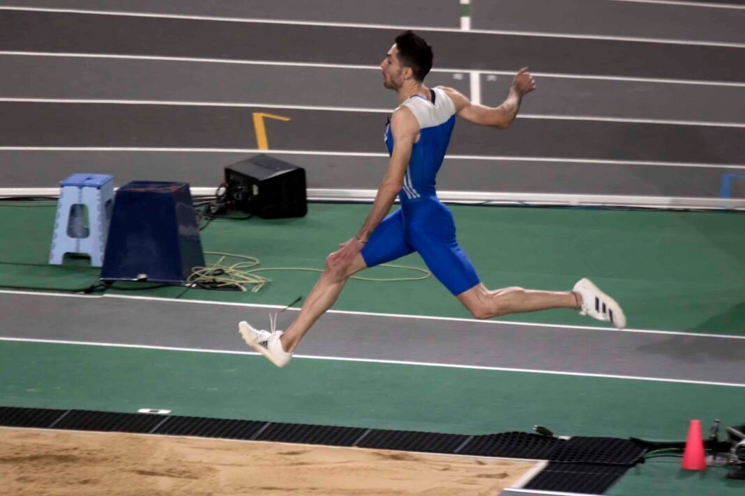olympic-champion-tentoglou-soars-to-balkan-long-jump-record-in-greece
