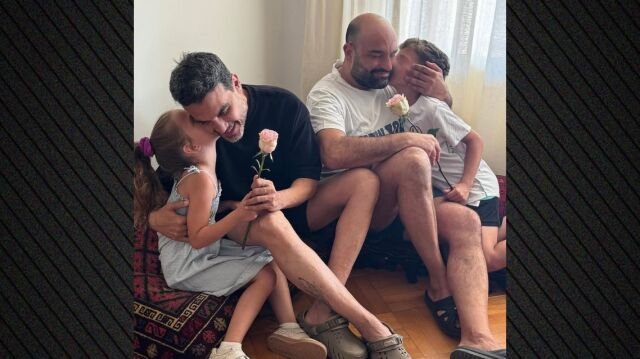 Η τρυφερή ανάρτηση του Παντελή Τουτουντζή με τον σύζυγο και τα παιδιά του για τη Γιορτή του Πατέρα Η-τρυφερή-ανάρτηση-του-Παντελή-Τουτουντζή-με-τον-σύζυγο-και-τα-παιδιά-του-για-τη-Γιορτή-του-Πατέρα