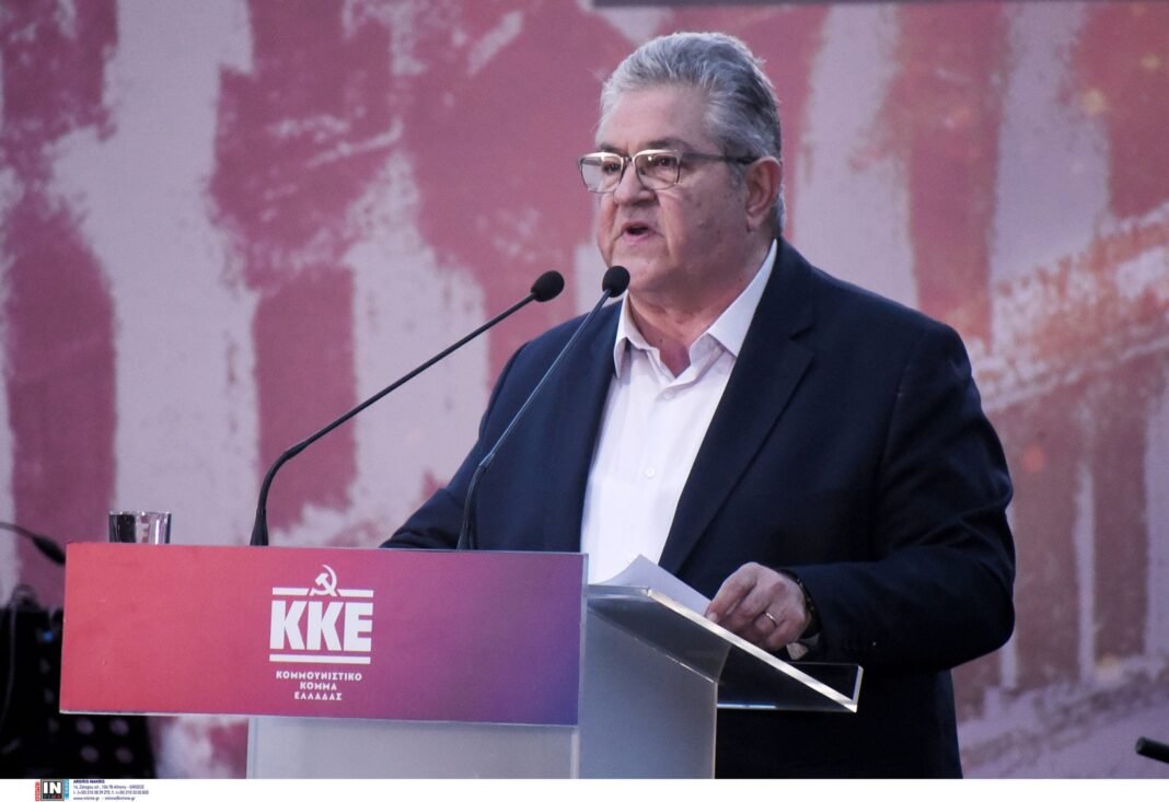 Κουτσούμπας: «Η ζωή μας δεν είναι excel» Κουτσούμπας:-«Η-ζωή-μας-δεν-είναι-excel»