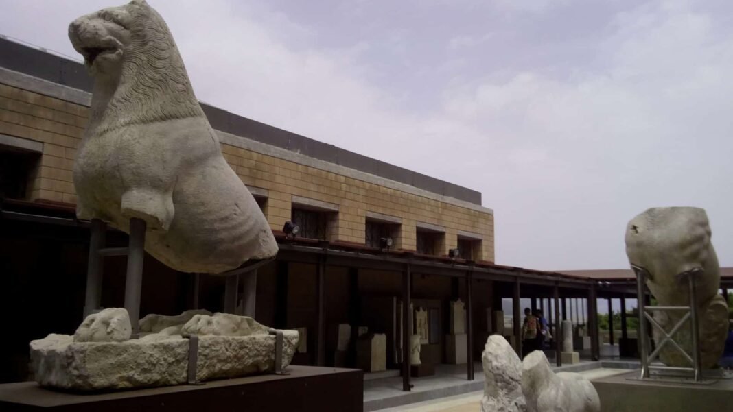 the-unimaginable-fall-of-ancient-thebes