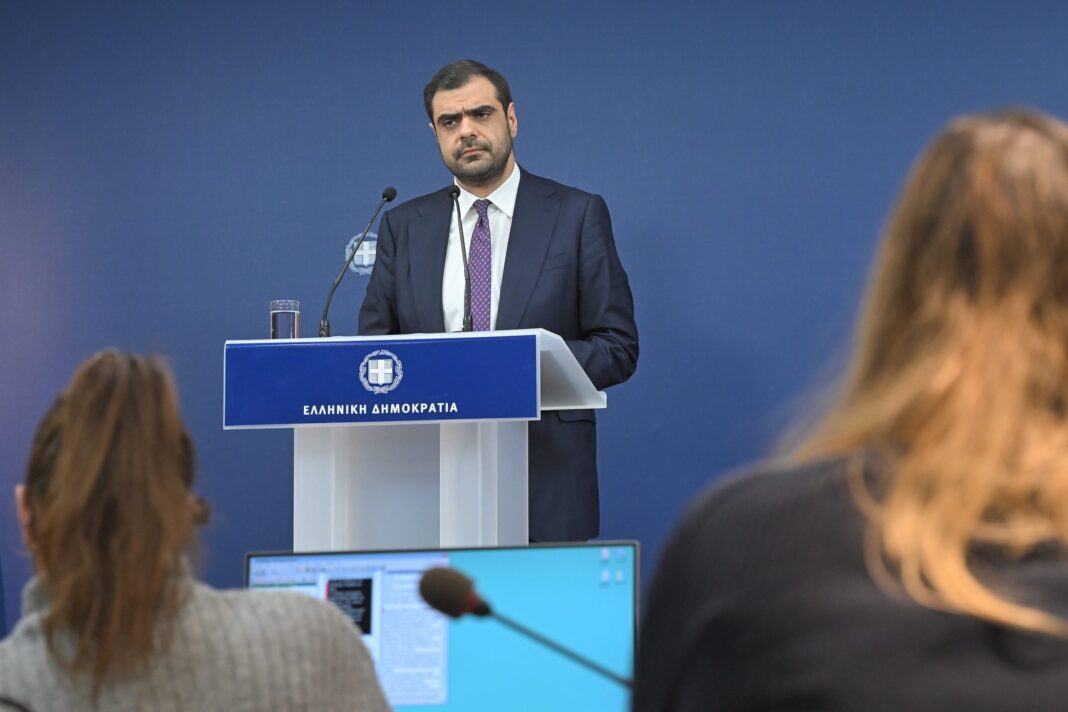 Μαρινάκης-για-Τσίπρα:-Είναι-ο-πρωθυπουργός-της-κυβέρνησης-ΣΥΡΙΖΑ-ΑΝΕΛ-που-ήρε-την-προστασία-της-α’-κατοικίας
