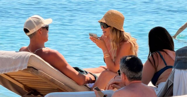 Μπρούνο Τσερέλα και Αθηνά Οικονομάκου σφραγίζουν τον γάμο τους με πάρτι υπερπαραγωγή στην Πάρο, δείτε φωτογραφίες Μπρούνο-Τσερέλα-και-Αθηνά-Οικονομάκου-σφραγίζουν-τον-γάμο-τους-με-πάρτι υπερπαραγωγή-στην-Πάρο,-δείτε-φωτογραφίες