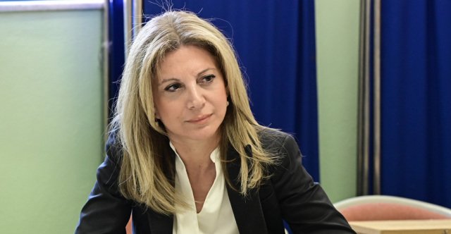 «Αλλάζει η ΕΛΠΙΔΑ, θα την καθαρίσω» λέει τώρα η Καρυστιανού μετά τις αποχωρήσεις και καταγγέλλει εκβιασμούς, αρχηγιλίκια και αγορές υποψηφίων «Αλλάζει-η-ΕΛΠΙΔΑ,-θα-την-καθαρίσω»-λέει-τώρα-η-Καρυστιανού-μετά-τις-αποχωρήσεις-και-καταγγέλλει-εκβιασμούς,-αρχηγιλίκια-και-αγορές-υποψηφίων