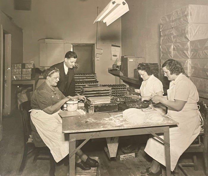 The Greek Immigrant Who Created the Legendary Dove Bar Ice Cream the-greek-immigrant-who-created-the-legendary-dove-bar-ice-cream