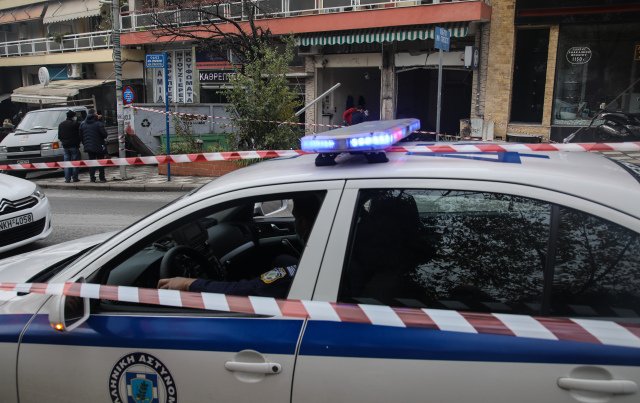 Έκρηξη-σε-εταιρεία-ενοικίασης-αυτοκινήτων-στην-Αχαρνών,-εντοπίστηκε-εκρηκτική-ύλη