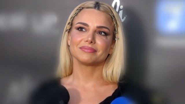 Ζόζεφιν για την απουσία της από τα Mad VMA: Έχω πάρει πολλά βραβεία όλα αυτά τα χρόνια, ας πάει και κανένας άλλος Ζόζεφιν-για-την-απουσία-της-από-τα-mad-vma:-Έχω-πάρει-πολλά-βραβεία-όλα-αυτά-τα-χρόνια,-ας-πάει-και-κανένας-άλλος