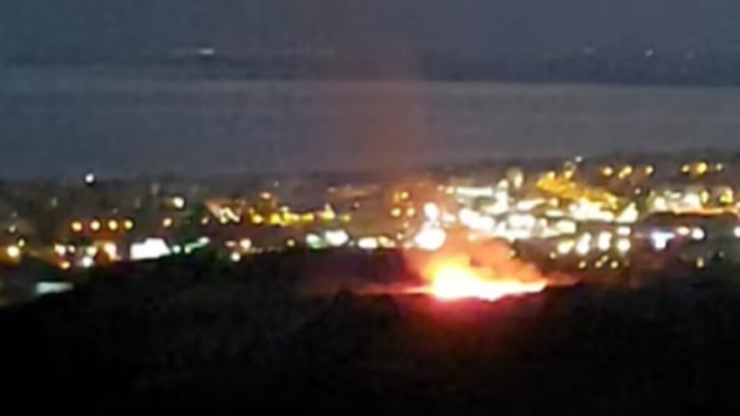 Έσβησε η φωτιά στα «Αμερικάνικα» στη Θεσσαλονίκη, προκάλεσε διακοπή ηλεκτροδότησης Έσβησε-η-φωτιά-στα-«Αμερικάνικα»-στη-Θεσσαλονίκη,-προκάλεσε-διακοπή-ηλεκτροδότησης