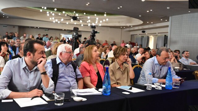 Προς αλλαγή ηγεσίας ο ΣΥΡΙΖΑ με «βελούδινη» υποκατάσταση Φάμελλου, τι προβλέπει το άρθρο που επικαλούνται Παππάς, Πολάκης, Δούρου Προς-αλλαγή-ηγεσίας-ο-ΣΥΡΙΖΑ-με-«βελούδινη»-υποκατάσταση-Φάμελλου,-τι-προβλέπει-το-άρθρο-που-επικαλούνται-Παππάς,-Πολάκης,-Δούρου