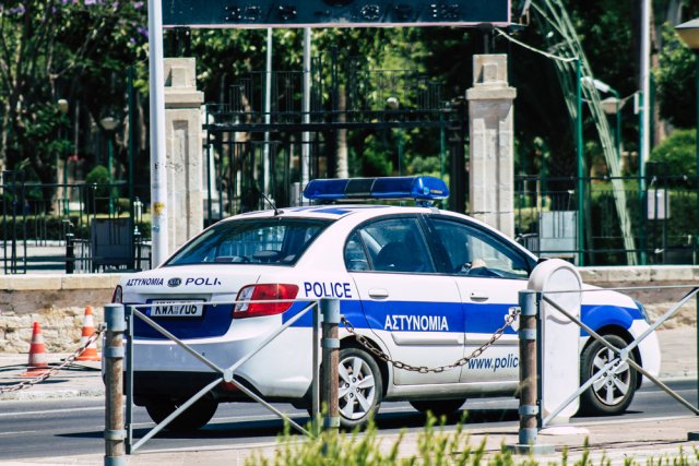 Σοκαριστικό έγκλημα στην Κύπρο: Αστυνομικός πυροβόλησε τη σύζυγό του και αυτοκτόνησε Σοκαριστικό-έγκλημα-στην-Κύπρο:-Αστυνομικός-πυροβόλησε-τη-σύζυγό-του-και-αυτοκτόνησε