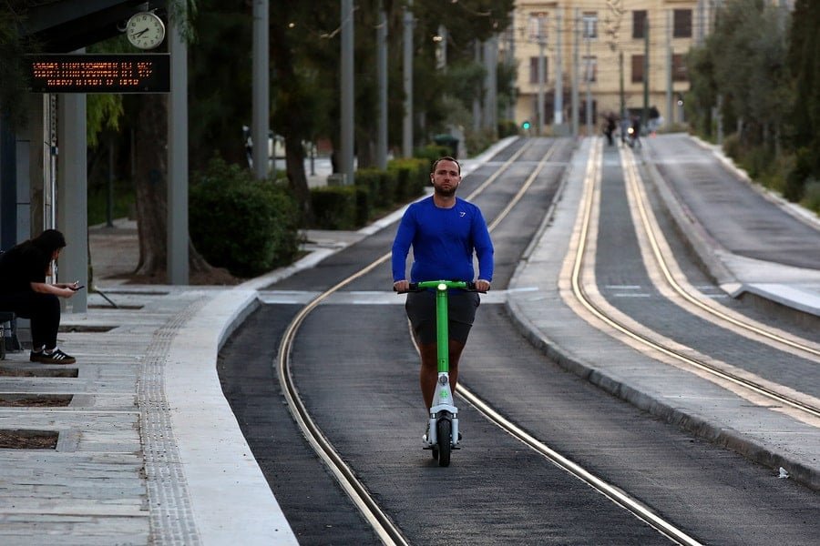 Greece Plans E-Scooter Ban for Under-17s and Steeper Fines greece-plans-e-scooter-ban-for-under-17s-and-steeper-fines