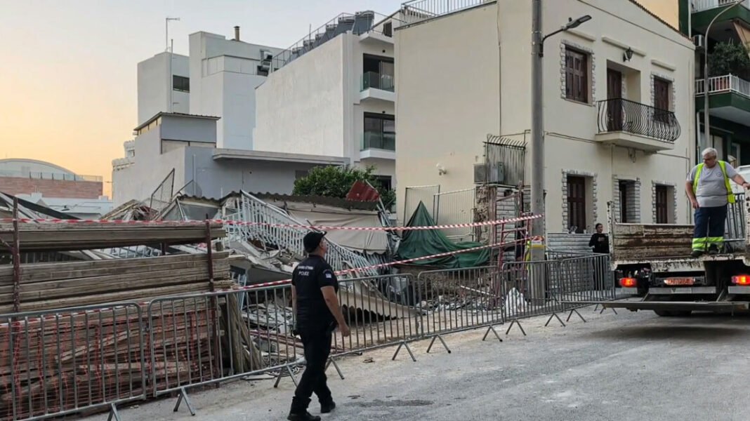 Κατάρρευση πολυκατοικίας στα Πετράλωνα: Σφραγίστηκε ο χώρος, απεγνωσμένοι ένοικοι καθώς δεν εντοπίστηκε το σκυλί τους, δείτε βίντεο Κατάρρευση-πολυκατοικίας-στα-Πετράλωνα:-Σφραγίστηκε-ο-χώρος,-απεγνωσμένοι-ένοικοι-καθώς-δεν-εντοπίστηκε-το-σκυλί-τους,-δείτε-βίντεο