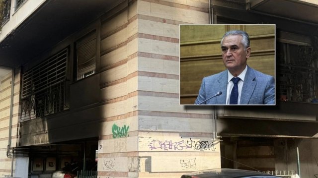 Αναστασιάδης (πρώην βουλευτής ΝΔ) για την επίθεση στο σπίτι του: Έχει καταγραφεί από τις κάμερες το άτομο που άφησε τα γκαζάκια Αναστασιάδης-(πρώην-βουλευτής-ΝΔ)-για-την-επίθεση-στο-σπίτι-του:-Έχει-καταγραφεί-από-τις-κάμερες-το-άτομο-που-άφησε-τα-γκαζάκια