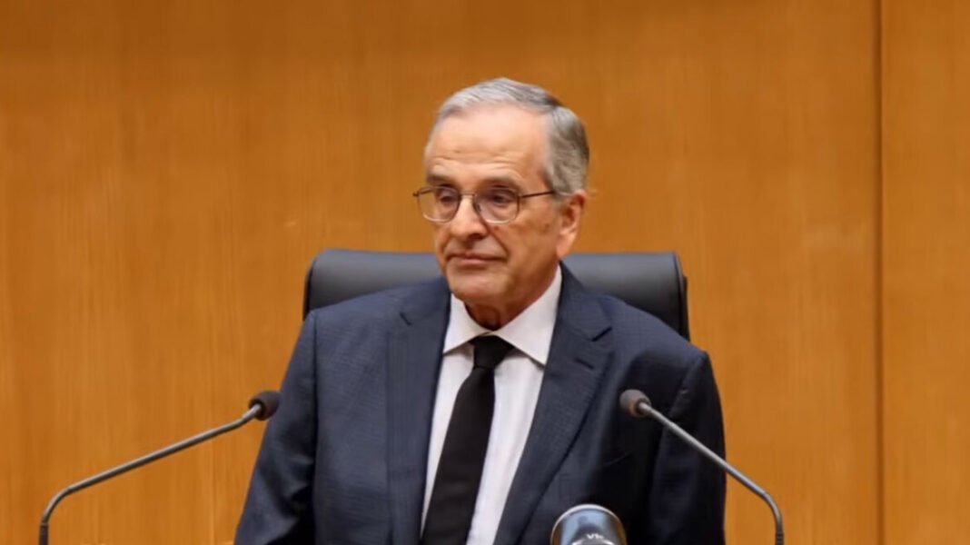 Σαμαράς για τις επιθέσεις με γκαζάκια στα σπίτια στελεχών της ΝΔ: Η βία δεν έχει θέση σε μια πολιτισμένη και δημοκρατική κοινωνία Σαμαράς για τις επιθέσεις με γκαζάκια στα σπίτια στελεχών της ΝΔ: Η βία δεν έχει θέση σε μια πολιτισμένη και δημοκρατική κοινωνία