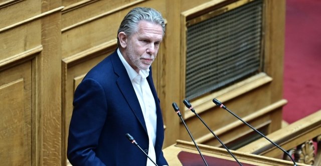 Στη-Βουλή-μεταφέρει-το-ΠΑΣΟΚ-τη-σύγκρουση-για-το-«Ελλάδα-2.0»