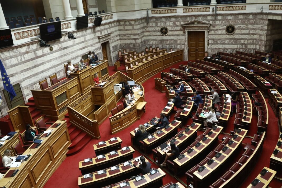 Πεδίο μάχης η Βουλή με «φόντο» την εμπρηστική επίθεση στη Θεσσαλονίκη Πεδίο-μάχης-η-Βουλή-με-«φόντο»-την-εμπρηστική-επίθεση-στη-Θεσσαλονίκη