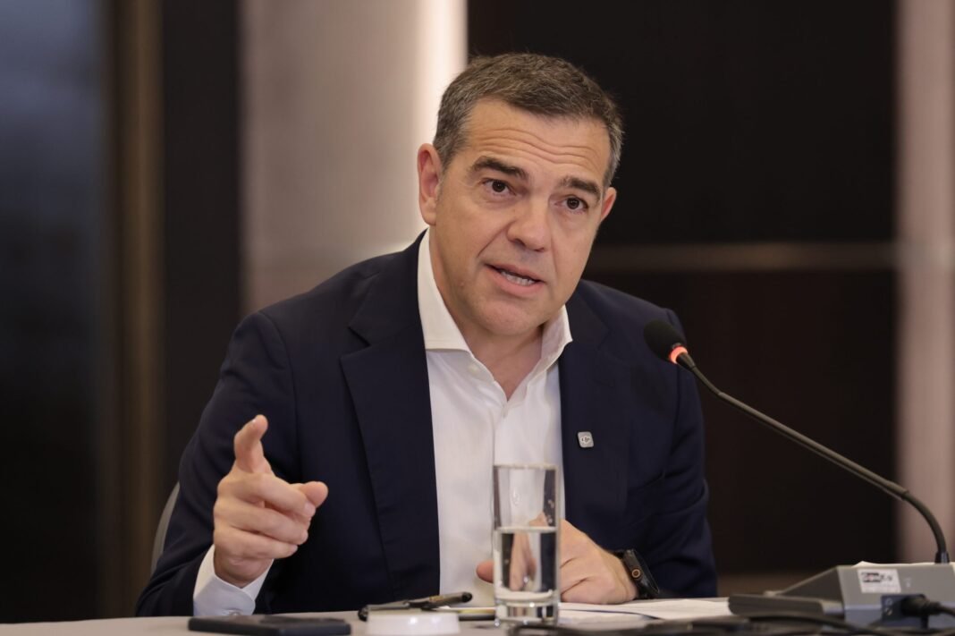 Αλέξης Τσίπρας στο Politico: Η κυβέρνηση ακολουθεί μια πολιτική «λευκής επιταγής» προς τον Τραμπ Αλέξης-Τσίπρας-στο-politico:-Η-κυβέρνηση-ακολουθεί-μια-πολιτική-«λευκής-επιταγής»-προς-τον-Τραμπ