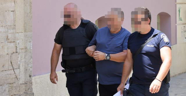 Στη φυλακή ο 58χρονος που κατηγορείται ότι επιχείρησε να πνίξει 8χρονο με μαξιλάρι στην Κρήτη Στη-φυλακή-ο-58χρονος-που-κατηγορείται-ότι-επιχείρησε-να-πνίξει-8χρονο-με-μαξιλάρι-στην-Κρήτη