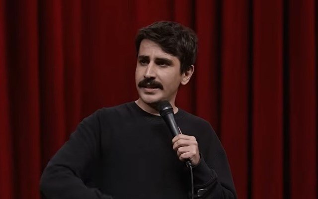 Τουρκία: Ο stand-up κωμικός Ντενίζ Γκοκτάς προφυλακίστηκε για προσβολή του Ερντογάν και θρησκευτικών αξιών Τουρκία:-Ο-stand-up-κωμικός-Ντενίζ-Γκοκτάς-προφυλακίστηκε-για-προσβολή-του-Ερντογάν-και-θρησκευτικών-αξιών