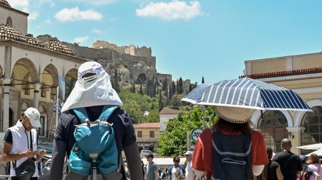 Συχνότεροι-και-με-μεγαλύτερη-ένταση-θα-γίνονται-οι-καύσωνες:-Η-Ελλάδα-βρίσκεται-σε-περιοχή-υψηλής-επικινδυνότητας,-λέει-καθηγητής-Πανεπιστημίου