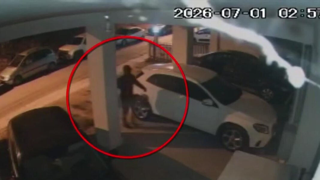 Στο μικροσκόπιο της Αντιτρομοκρατικής η δολοφονική επίθεση στη Θεσσαλονίκη – «Δεν περιμένουμε ανάληψη ευθύνης» λέει η Δημογλίδου της ΕΛΑΣ Στο-μικροσκόπιο-της-Αντιτρομοκρατικής-η-δολοφονική-επίθεση-στη-Θεσσαλονίκη-–-«Δεν-περιμένουμε-ανάληψη-ευθύνης»-λέει-η-Δημογλίδου-της-ΕΛΑΣ