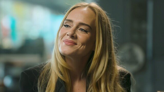 adele:-Δεν-περίμενα-ότι-θα-δεθώ-με-τον-γιο-μου-μέσα-από-τη-formula-1,-φτάνουμε-στο-σημείο-να-τσακωνόμαστε-για-οδηγούς