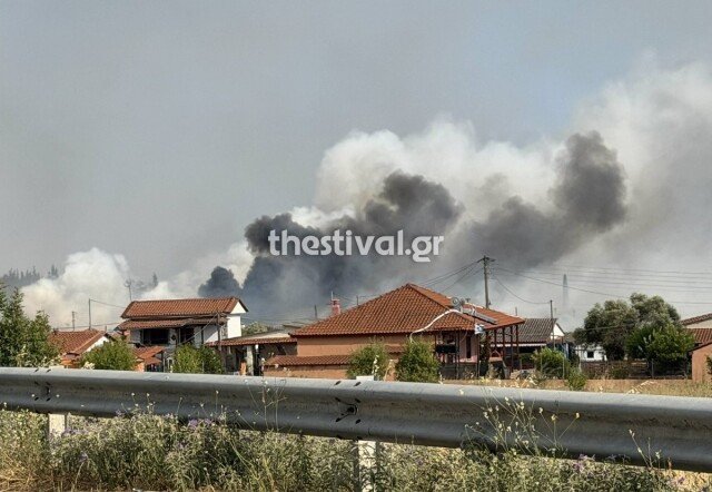 Φωτιά στη Νέα Καλλικράτεια της Χαλκιδικής: 112 για εκκένωση των περιοχών Αμπελάκια και Κηπούπολη, ενισχύθηκαν οι δυνάμεις Φωτιά-στη-Νέα-Καλλικράτεια-της-Χαλκιδικής:-112-για-εκκένωση-των-περιοχών-Αμπελάκια-και-Κηπούπολη,-ενισχύθηκαν-οι-δυνάμεις